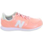 Chaussures New Balance YC220-M1