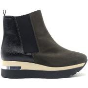 Boots Comart stivaletto con zeppa