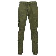 Pantalon Urban Classics CAMO CARGO JOGGING PANTS