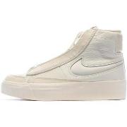 Baskets basses Nike DR2948-100