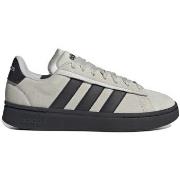 Chaussures adidas -