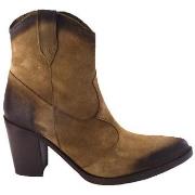 Boots Emanuele Crasto 5023