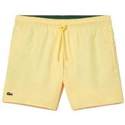 Maillots de bain Lacoste SHORT DE BAIN LÉGER UNI JAUNE À SÉCHAGE RAPID...