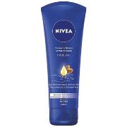 Soins mains et pieds Nivea Soin Intensif Des Mains Huile D 39;amande