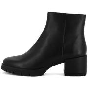 Boots Unisa -