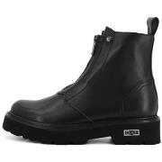 Boots Cult -