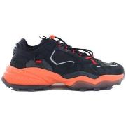 Baskets Lacoste BASKETS OUTDOOR L-GUARD BREAKER NOIRES ET ORANGES