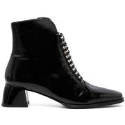 Bottines Dansi BOTÍN NEGRO DE CHAROL CON CORDONES CHIARA 7021