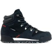 Baskets montantes adidas Terrex Snowpitch Crdy