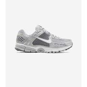 Baskets basses Nike Vomero Cool Grey