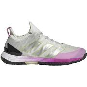 Chaussures adidas Ubersonic 4