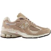 Baskets New Balance 2002R