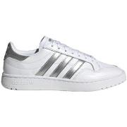 Baskets basses adidas Team Court