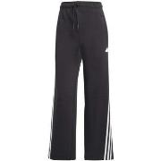 Jeans flare / larges adidas IN9474