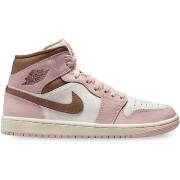 Baskets Nike Wmns Air Jordan 1 Mid