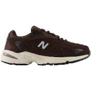 Baskets New Balance 725