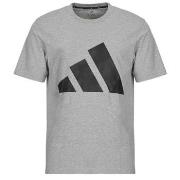 T-shirt adidas -