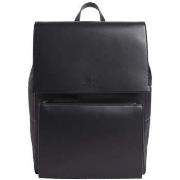 Sac a dos Calvin Klein Jeans vertical lines flap backpack