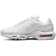 Baskets basses Nike AIR MAX PLUS