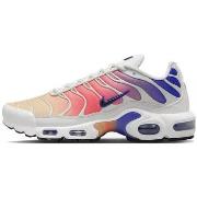 Baskets basses Nike AIR MAX PLUS