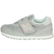 Baskets basses enfant New Balance PV515PNK