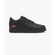 Baskets Nike Air Force 1 Low Black Supreme