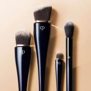 Clé de Peau Beauté High Coverage Foundation Brush