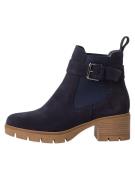 Chelsea boots