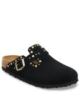 Boston Rivets Suede Leather