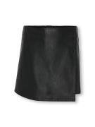 Only Kogvera faux leather skort otw