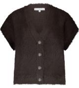 Red Button Sleeveless fuzzy es