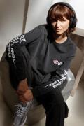Catwalk Junkie 2503020406 loose fit graphic long sleeve