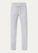 BRAX Farina mid waist straight fit broek van linnen met strikceintuur