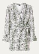 Refined Department Liselle mini wikkeljurk met zebraprint