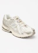 New Balance 1906 sneaker met mesh details