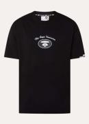 Aape T-shirt met logo- en backprint