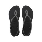 Sandalen in rubber met platte hak