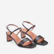 Sandalen van glad leer met hak, Signature CANDICE