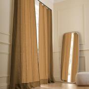 Gordijn in gewassen linnen, Tojos