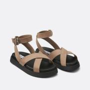 Platte sandalen in suède leer Bestie