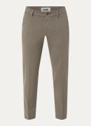 DRYKORN Ajend tapered fit cropped pantalon met steekzakken