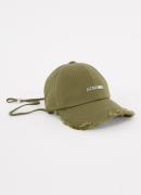 Jacquemus La Casquette Artichaut pet met logo