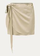 NIKKIE Kenya minirok van satijn