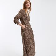 Robe longue col V, motif animalier