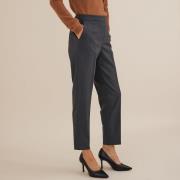 Pantalon droit 7/8ème, laine majoritaire