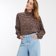 Blouse col montant, imprimé animalier