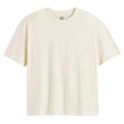 T-shirt loose, col rond, manches courtes