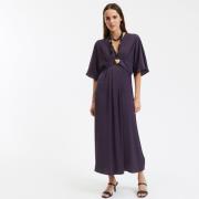 Robe longue évasée, col V, manches aux coudes