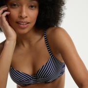 Haut de maillot de bain ampliforme, à rayures