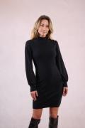 Robe pull en maille à manches ballons